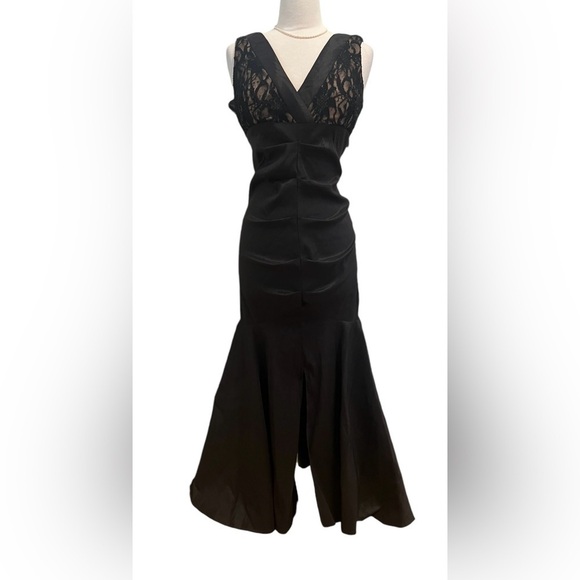 R & M Richards sequined Lace/Taffeta Mermaid Gown - Picture 2 of 7